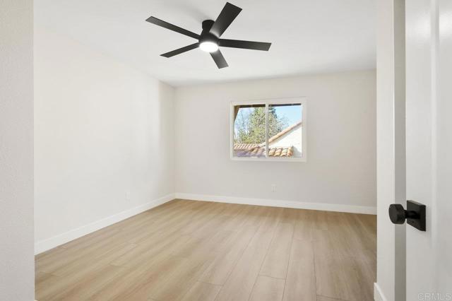 Image 19 of 40 For 17515 Devereux Rd