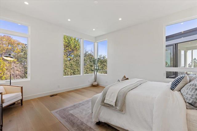 61 HILLTOP Drive, San Carlos CA: https://media.crmls.org/mediaz/33e1a570-79aa-40cb-8e08-4bef96afaaa7.jpg