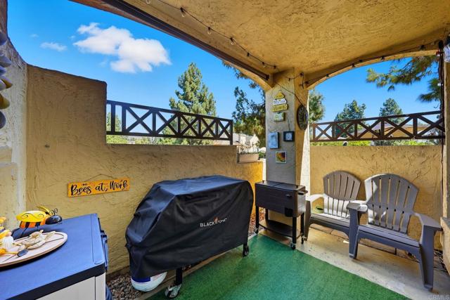 Detail Gallery Image 16 of 21 For 2083 Lakeridge Cir #104,  Chula Vista,  CA 91913 - 2 Beds | 2 Baths