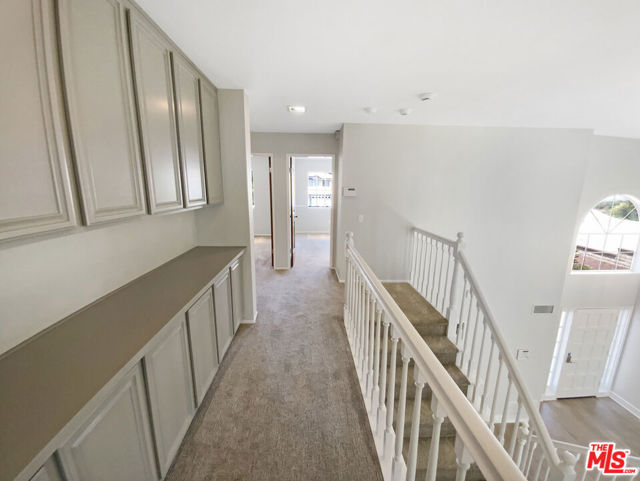 5996 Birdie Drive, La Verne CA: https://media.crmls.org/mediaz/33e2759a-e150-4bd7-8d79-8f84fb81e213.jpg
