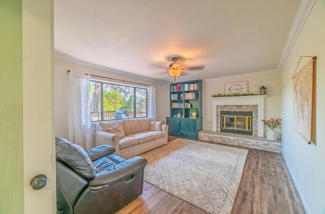 2646 El Camino Real, Salinas CA: https://media.crmls.org/mediaz/33e34031-71fa-425c-9c17-9aecf688bded.jpg
