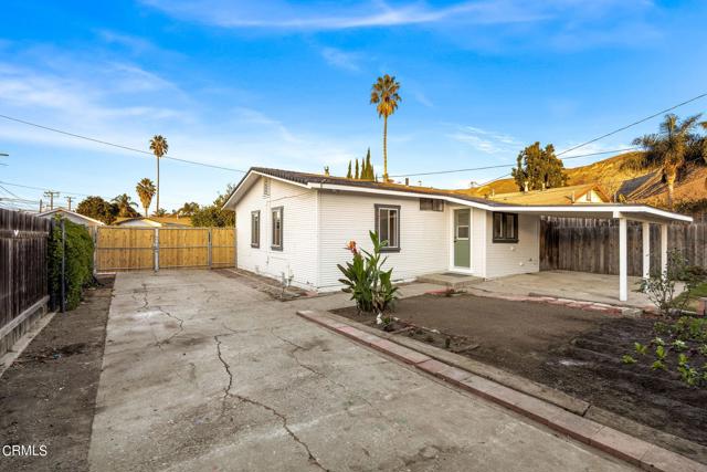 36-web-or-mls-UpmarketMedia_56Lei-27