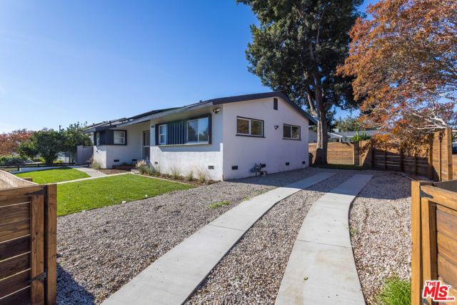 14365 Berg Street, Sylmar CA: https://media.crmls.org/mediaz/33e37d8c-0bb3-471e-b476-c0740ae1ab1b.jpg