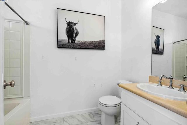 40742 Greystone Ter, Fremont CA: https://media.crmls.org/mediaz/33e4cc54-4025-4b03-b133-572e66df59b7.jpg