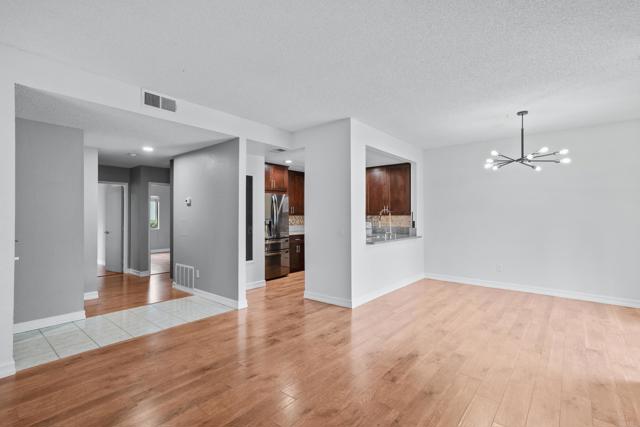 992 Lupine Hills Dr., Vista CA: https://media.crmls.org/mediaz/33e53e02-1a84-43a5-8dc3-dbfdd0804bd6.jpg