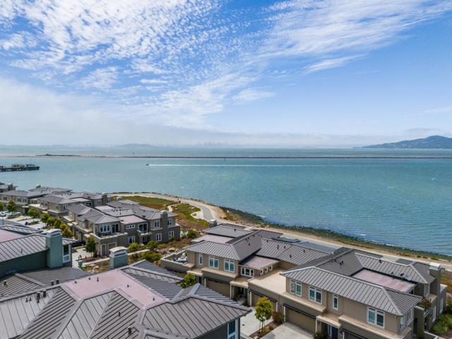 19 Waterline Place, Richmond CA: https://media.crmls.org/mediaz/33e5c5eb-3e24-487d-a322-bceccb993d20.jpg