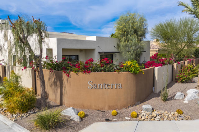 57816 Barristo Circle, La Quinta CA: https://media.crmls.org/mediaz/33e6f744-3cf9-4af9-bd8f-724eab82fdc3.jpg