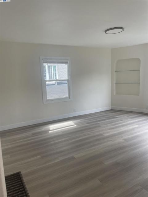 Image 11 of 44 For 1838 5th Ave