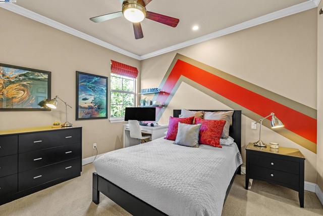 259 Alden Ln, Livermore CA: https://media.crmls.org/mediaz/33e8a898-db9e-4d38-93b6-d662484f8859.jpg