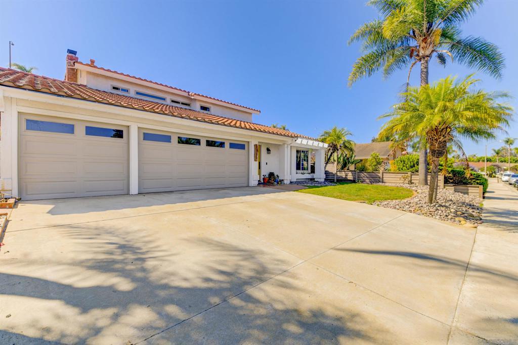 2735 Waterbury Way - photo 3