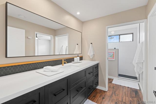 4521 Hawley Blvd, San Diego CA: https://media.crmls.org/mediaz/33e8f60d-2cb5-4d94-84f0-4c512ee6e556.jpg