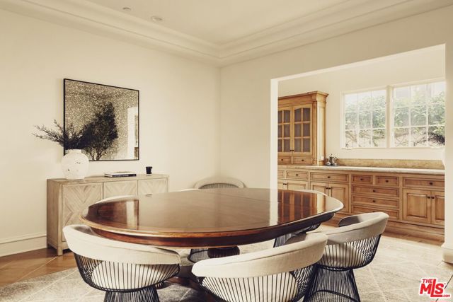 223 24th Street, Santa Monica CA: https://media.crmls.org/mediaz/33e9de2b-4a79-42bc-baef-a105a442b455.jpg