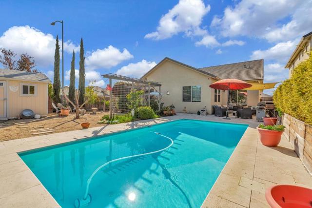 1667 Santana Ranch Drive, Hollister CA: https://media.crmls.org/mediaz/33ea53c8-e0ff-4ac3-84d9-138a8781bbb0.jpg