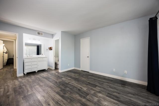 5700 Baltimore Dr, La Mesa CA: https://media.crmls.org/mediaz/33eab403-8260-4890-8705-ad2a83f268f1.jpg
