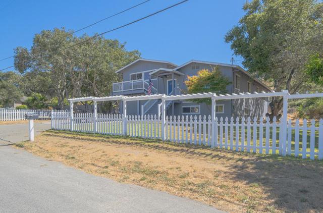 394 Mesa Road, Salinas CA: https://media.crmls.org/mediaz/33eb1e5b-3012-44cd-a028-9b3d85730b4e.jpg