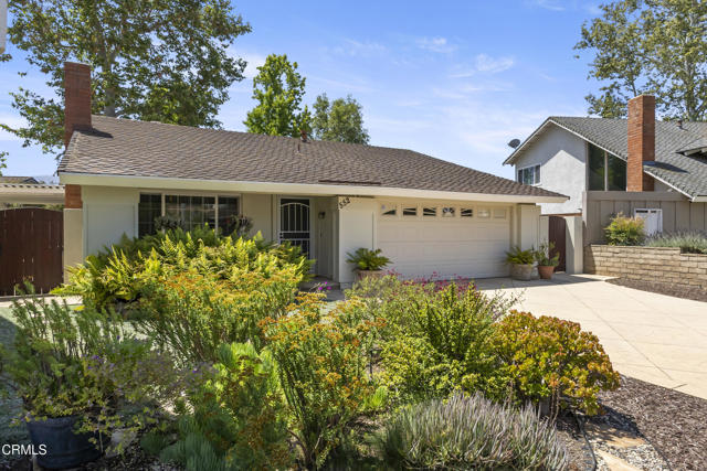 552 Cayo Grande Court, Newbury Park CA: https://media.crmls.org/mediaz/33eb2cf2-5e64-4c9b-bf0e-50888ff5c88b.jpg
