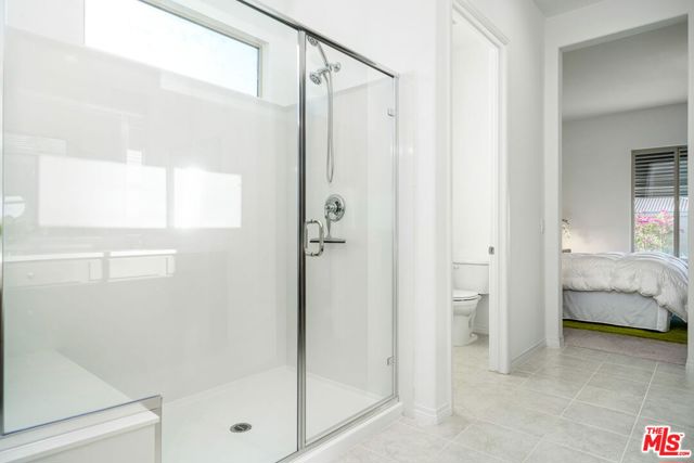 Image 21 of 33 For 98 Zinfandel