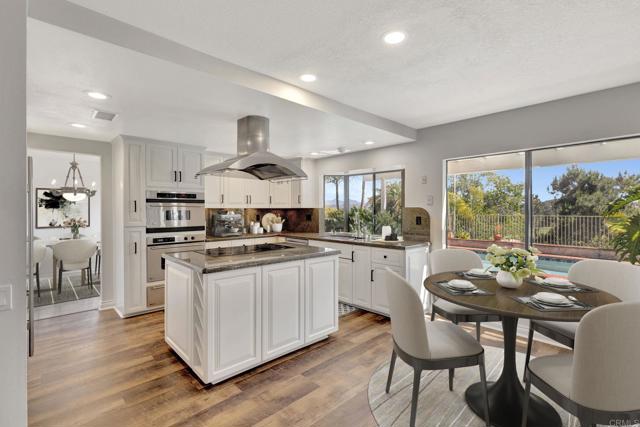 1211 Countrywood Lane, Vista CA: https://media.crmls.org/mediaz/33ec9667-7d45-4575-944c-ac91ea2e24fa.jpg