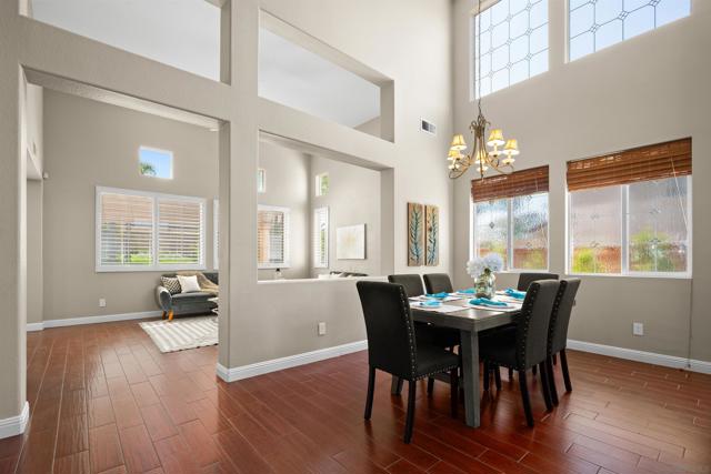1162 Delano Ct., Chula Vista CA: https://media.crmls.org/mediaz/33ec98b5-772a-4c61-838d-29e6a59f164c.jpg