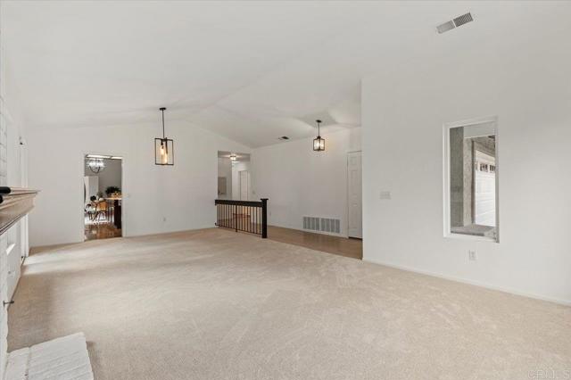 4772 Gateshead Road, Carlsbad CA: https://media.crmls.org/mediaz/33ecc672-15d7-4d8f-abdd-f97631b6cc4c.jpg