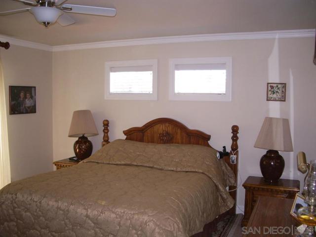 3012 Rosecrans St, San Diego CA: https://media.crmls.org/mediaz/33efa451-7286-4144-bb71-fae8d3049cff.jpg