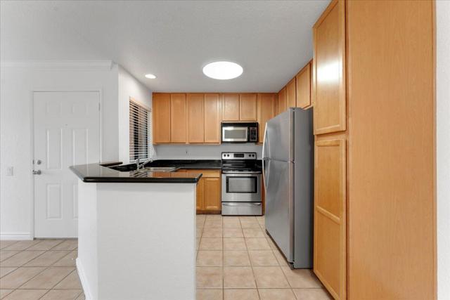 Image 5 of 26 For 78650 Avenue 42  719