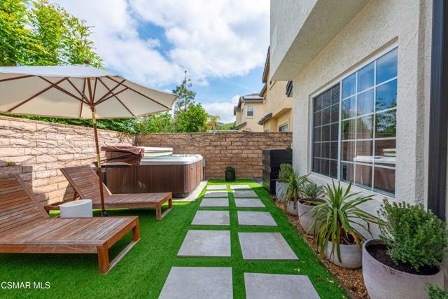 2658 Morning Grove Way, Thousand Oaks CA: https://media.crmls.org/mediaz/33f03a70-dec5-4fc8-8250-10ba7f44c65f.jpg
