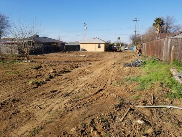 7440 38th Avenue, Sacramento CA: https://media.crmls.org/mediaz/33f0d1d9-999c-4a5f-b34d-df8e7b1d2538.jpg