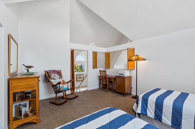 374 Orange Avenue, Coronado CA: https://media.crmls.org/mediaz/33f0d57f-4a99-4ec2-b794-ecc0220a8049.jpg