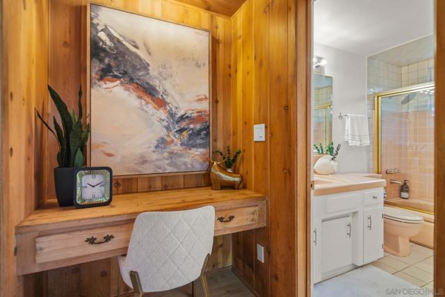 850 Coronado Ave, Coronado CA: https://media.crmls.org/mediaz/33f10e35-d122-4229-bc65-71c083eb4174.jpg