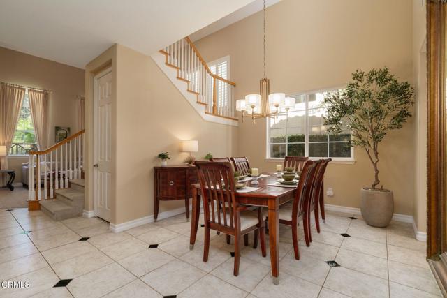 664 Corte Regalo, Camarillo CA: https://media.crmls.org/mediaz/33f1979f-d7d1-49f4-8e59-af10e9088eeb.jpg