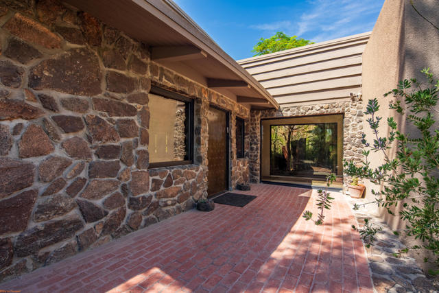 73297 Grapevine Street, Palm Desert CA: https://media.crmls.org/mediaz/33f1a82a-ec05-44e9-bd05-b0e9d1bcf74f.jpg