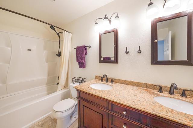 15719 Davis Cup Lane, Ramona CA: https://media.crmls.org/mediaz/33f1b694-248e-4120-bd81-c9a71f990638.jpg