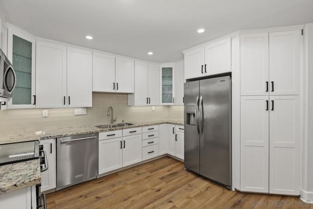4353 Nobel Dr, San Diego CA: https://media.crmls.org/mediaz/33f26fe7-b73f-4e75-ac0b-96812fc03e40.jpg