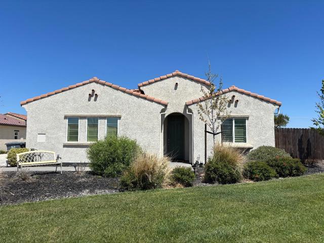 830 Auction Street, Los Banos CA: https://media.crmls.org/mediaz/33f30ac2-2621-4c2b-b402-3bf89a210415.jpg
