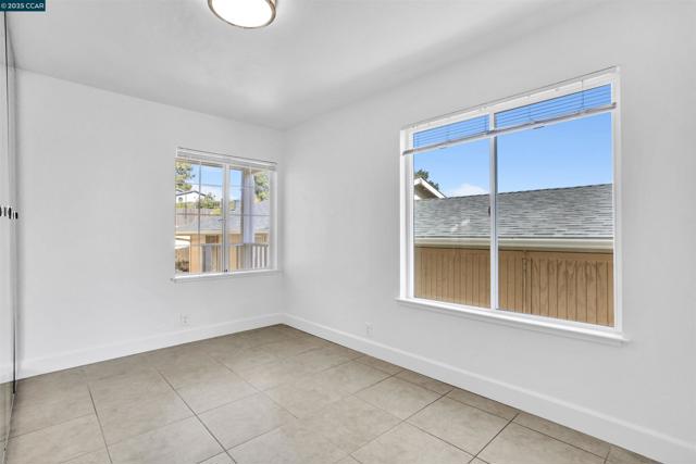 948 Jones Ave, Pinole CA: https://media.crmls.org/mediaz/33f3aa6c-fbcd-4492-a859-9f0d2140005e.jpg