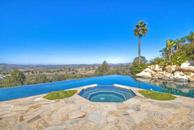 31350 Lake Vista Circle, Bonsall, California 92003, 4 Bedrooms Bedrooms, ,4 BathroomsBathrooms,Residential,For Sale,31350 Lake Vista Circle,CRNDP2409644