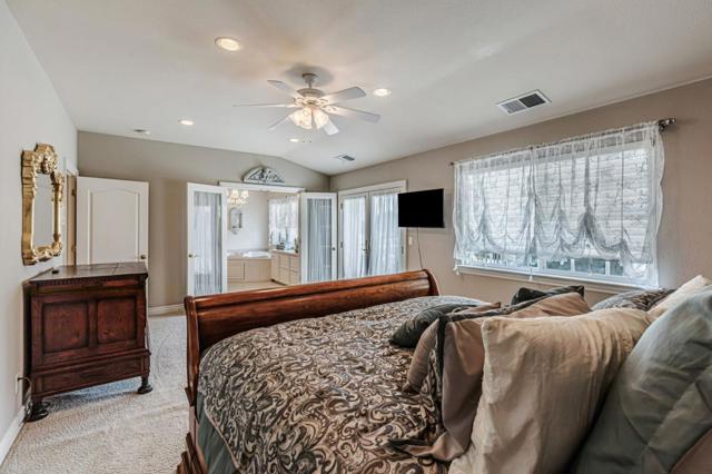 290 Bonnie Lane, Hollister CA: https://media.crmls.org/mediaz/33f4e054-04a3-476a-85c7-27b6b50bab69.jpg
