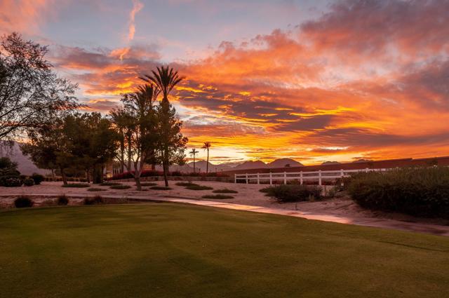 81945 Golden Star Way, La Quinta CA: https://media.crmls.org/mediaz/33f5f926-2080-4998-ad46-c3eb5deb2c2d.jpg