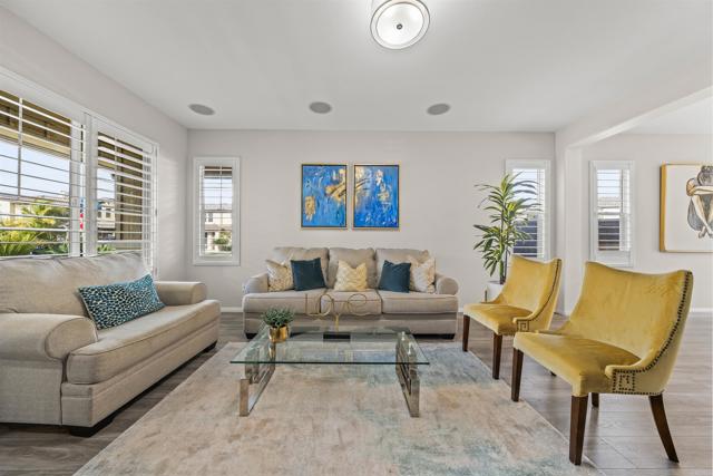 2194 Honeybee Street, Chula Vista CA: https://media.crmls.org/mediaz/33f692f3-7bf2-41ca-92c7-a0d86416c7f9.jpg