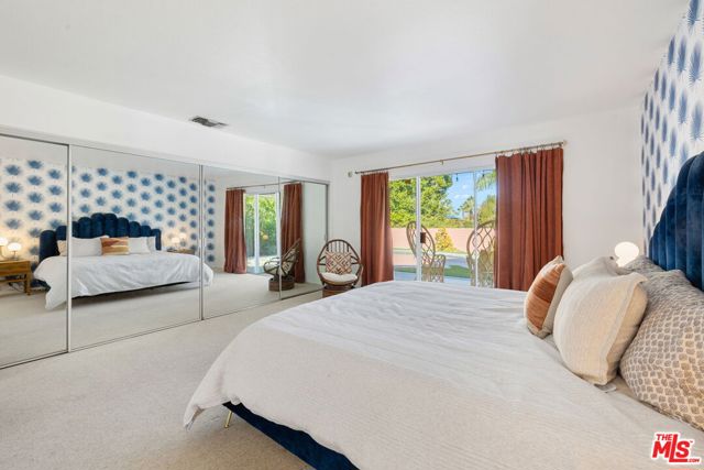 74060 Setting Sun Trail, Palm Desert CA: https://media.crmls.org/mediaz/33f74950-a719-4eb7-8f2b-20df8dbbf9c0.jpg