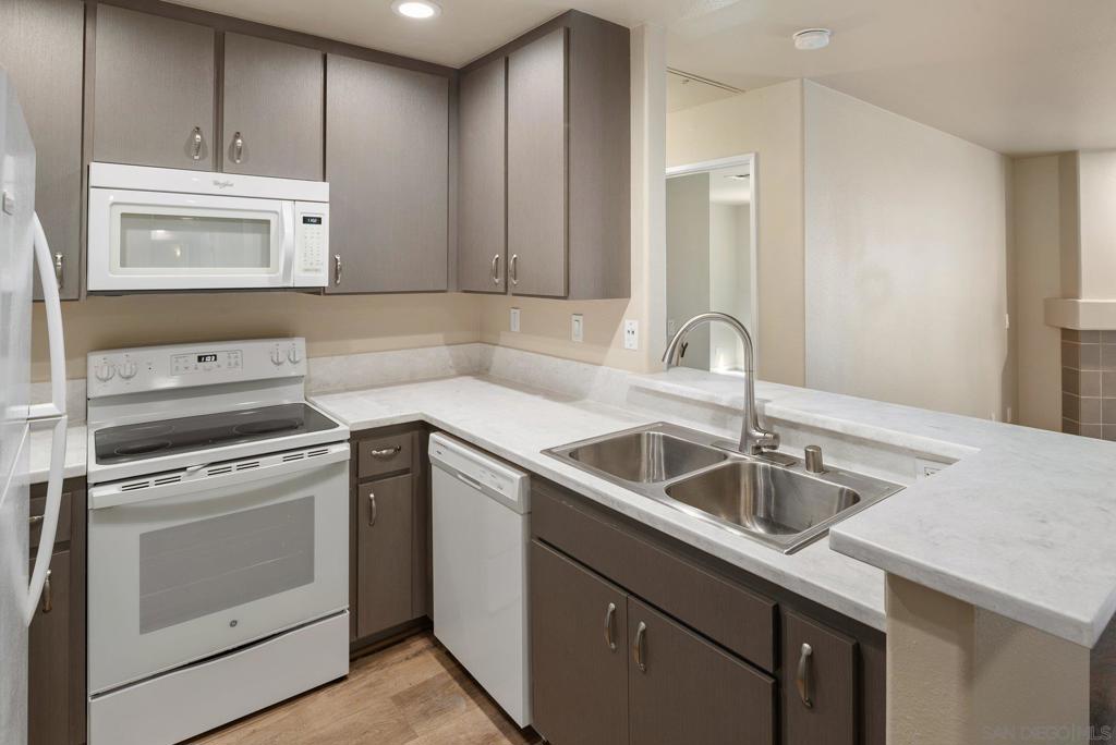 580 Camino De La Reina - photo 16