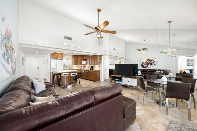 40960 La Costa W Circle, Palm Desert CA: https://media.crmls.org/mediaz/33f86f55-0434-47a9-b2a6-2285a9f6f069.jpg