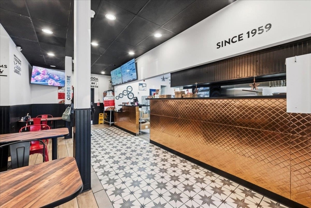 Image 10 of 21 For 706 Colorado Ave