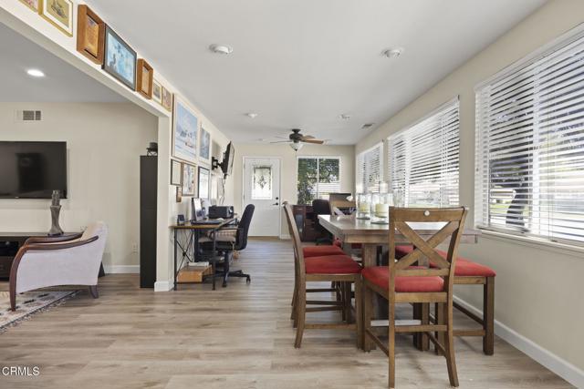 4222 Village 4, Camarillo CA: https://media.crmls.org/mediaz/33f92e7f-57ab-474d-8135-e35b61119a98.jpg