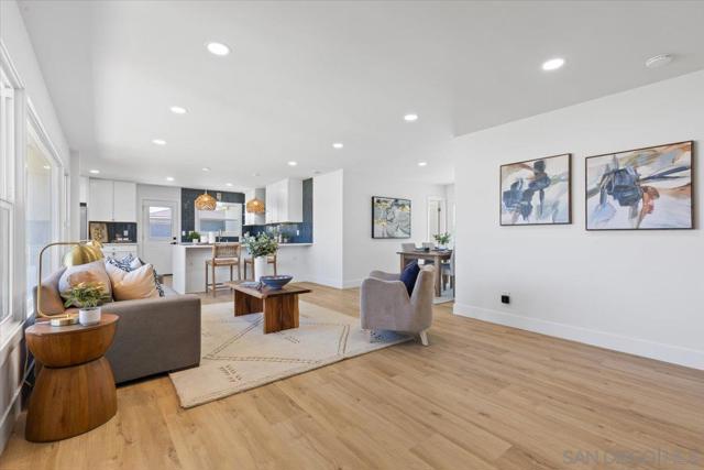 1967 Wedgemere Rd, El Cajon CA: https://media.crmls.org/mediaz/33fa0277-646f-40ba-8460-edbcfd1cdc61.jpg