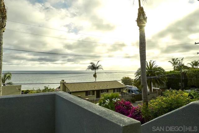 1647 Haydn Drive, Cardiff by the Sea CA: https://media.crmls.org/mediaz/33fa40b4-5003-48a6-8820-9884d62ad7cc.jpg