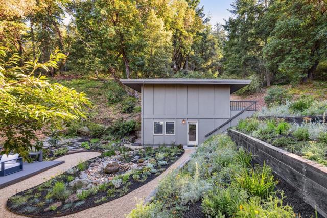 33 Bear Glen Drive, Woodside CA: https://media.crmls.org/mediaz/33faa376-0c00-4619-8b93-35f08457db2a.jpg