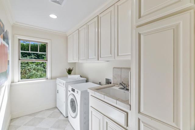 822 San Carlos Avenue, El Granada CA: https://media.crmls.org/mediaz/33fafb82-0f69-476e-9fd3-75d21008903c.jpg