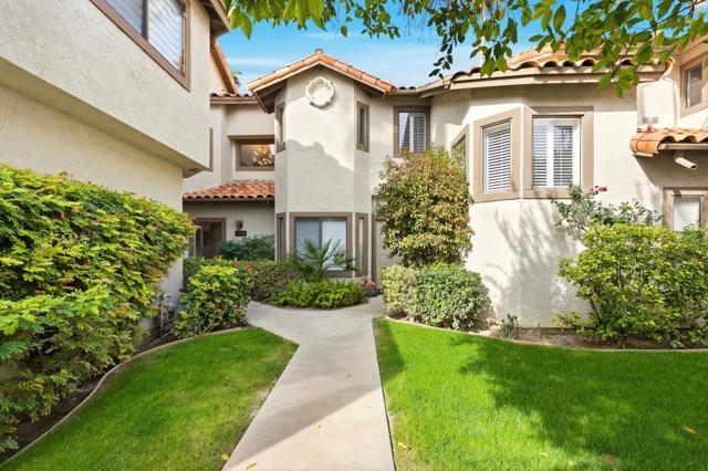 79798 Olympia, La Quinta CA: https://media.crmls.org/mediaz/33fc095d-7b3f-4502-9279-f37aacedd217.jpg